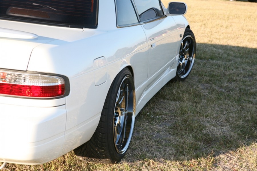 Nissan Silvia S13 wheels Work Emotion XD9 17″ 9.5J ET9 215/45 18″ 10J ET18 235/40