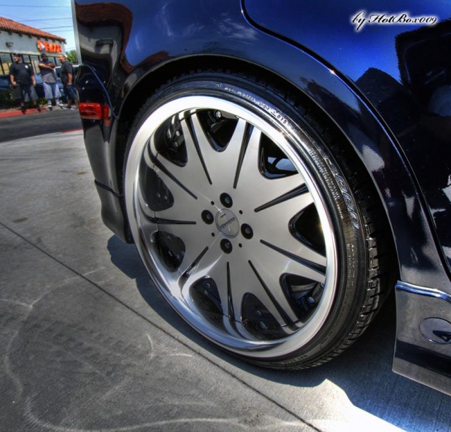 Scion xB wheels Work Varianza D3S 18″ 8.5J ET34 215/35 9J ET23