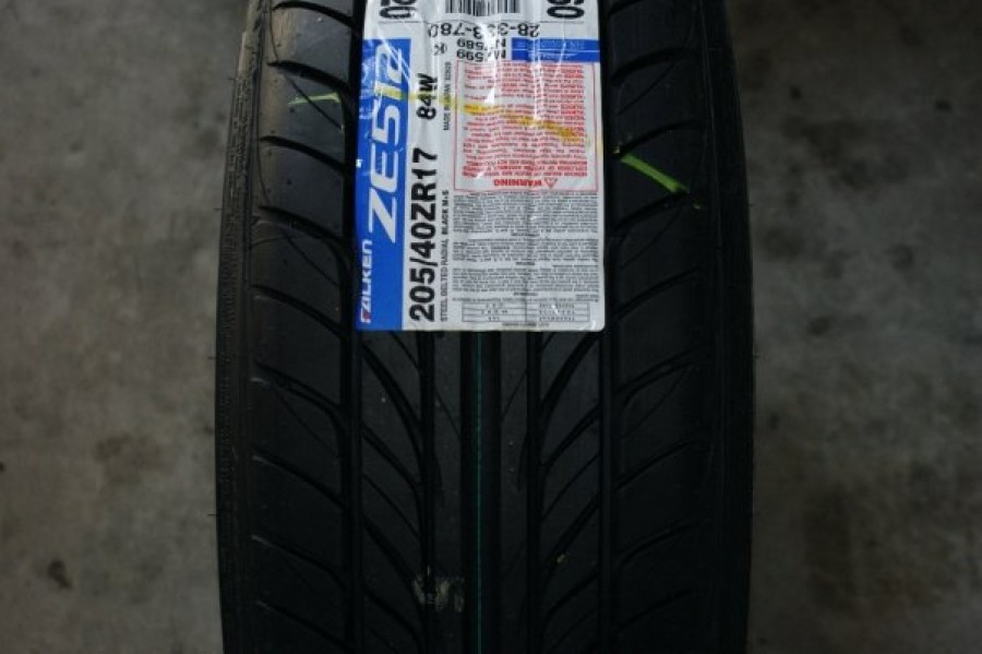 Scion xB wheels Advan Yokohama Oni 17″ 8J ET25 205/40 9.5J ET42 215/40