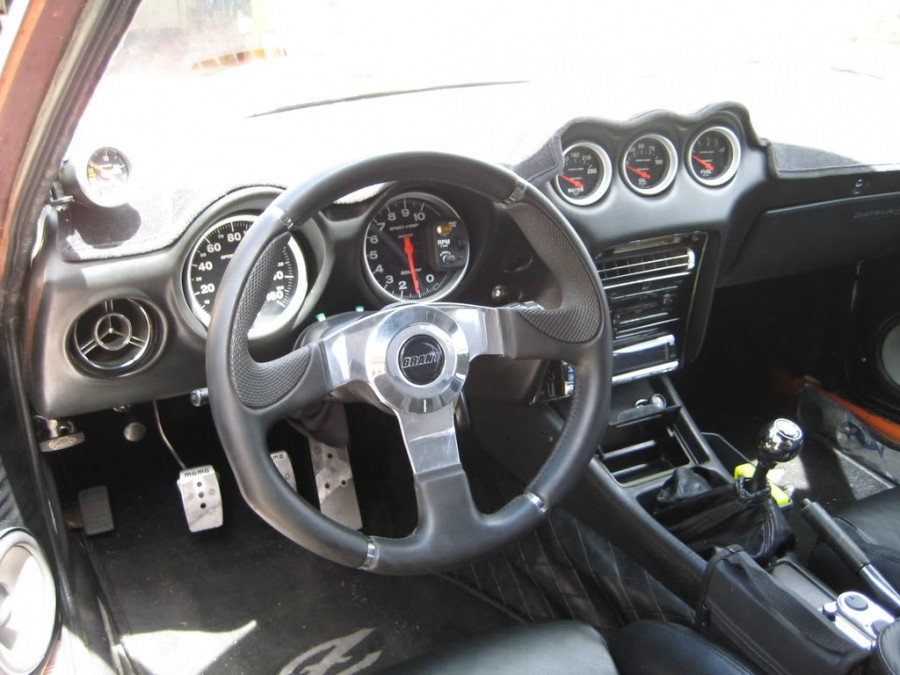 Datsun 240Z wheels Rota RB 16″ 8J ET4 225/50