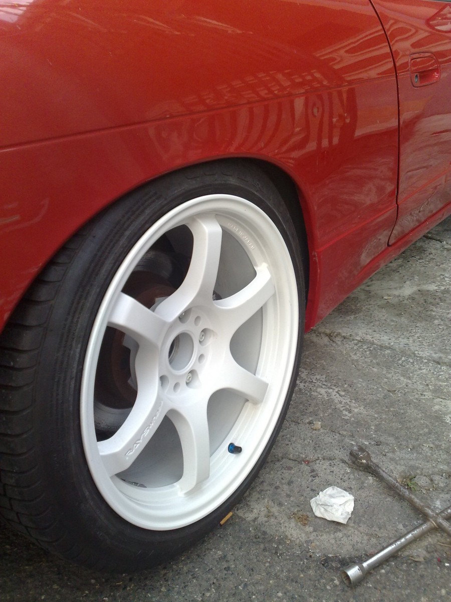 Nissan Silvia S13 wheels Rays Gram Ligths 57 D 17″ 9J ET12 215/45