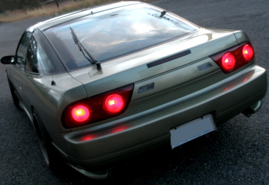 Nissan Silvia S13 wheels Work Emotion XD9 17″ 9.5J ET17 215/45 225/45