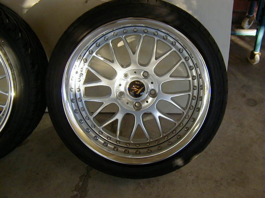 Nissan Silvia S14 wheels Work VS-XX 17″ 9J ET-6 205/45