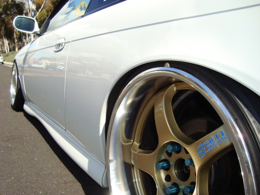 Nissan Silvia S14 wheels Rays Gram Lights 57 Pro 17″ 10J ET25 225/35 18″ ET2 215/40
