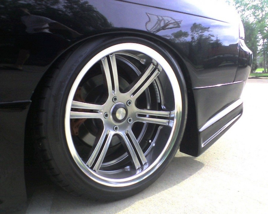 Nissan Silvia S14 wheels Do Luck Double Six 18″ 9J ET18 235/40 10J ET26 265/35
