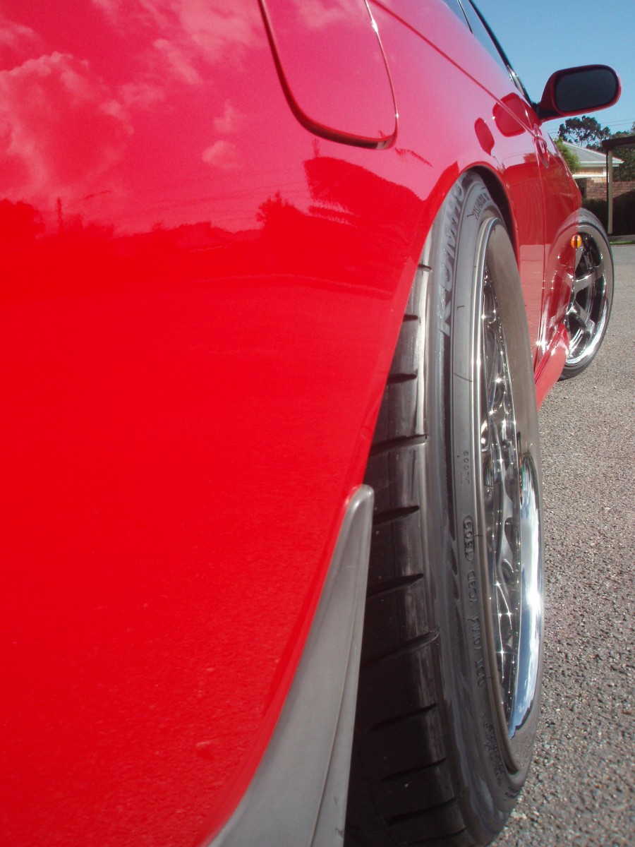 Nissan Silvia S14 wheels Rays Gram Light 57S Pro 18″ 9.5J ET12 225/40 10J 235/40