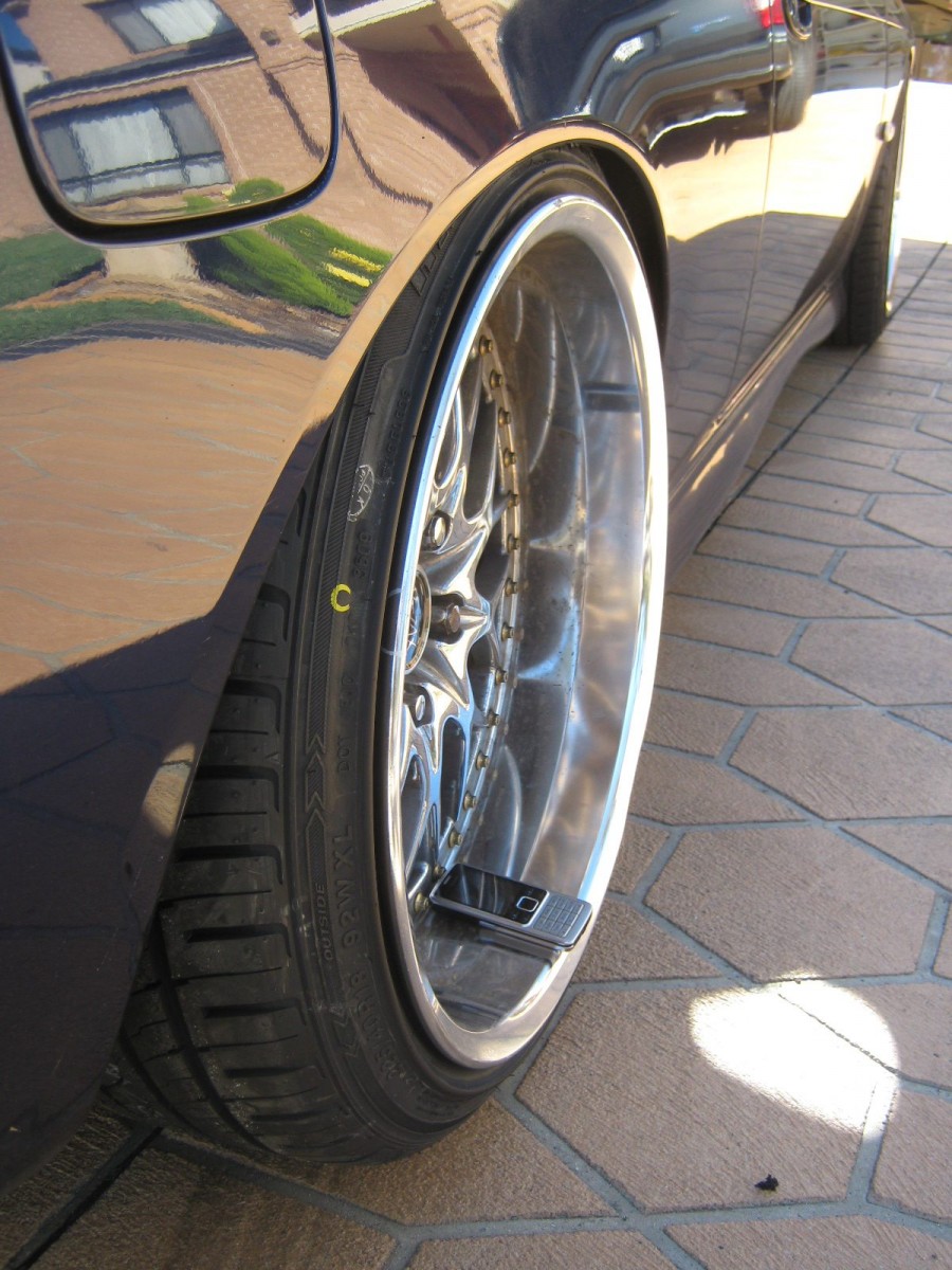Nissan Silvia S14 wheels Work Rezax 18″ 9J ET9 225/40 10J ET7