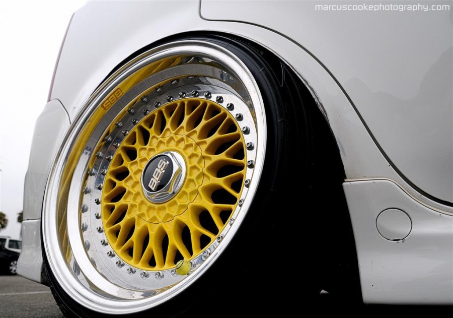 Scion xB wheels BBS RS 17″ 9.5J ET15 195/40 10.5J ET-11 215/40
