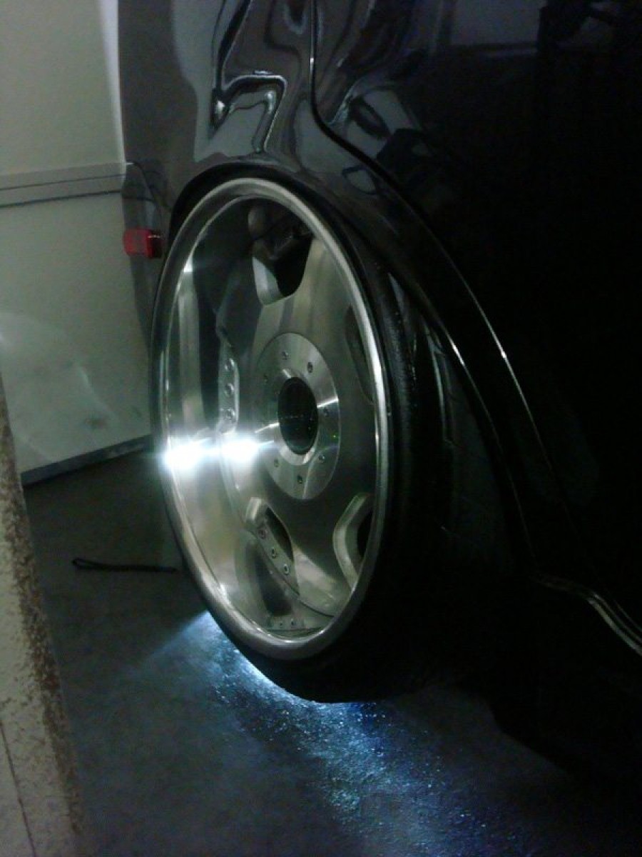 Scion xB wheels SSR Vienna Dish 17″ 8J ET-19 205/40 9J ET-14