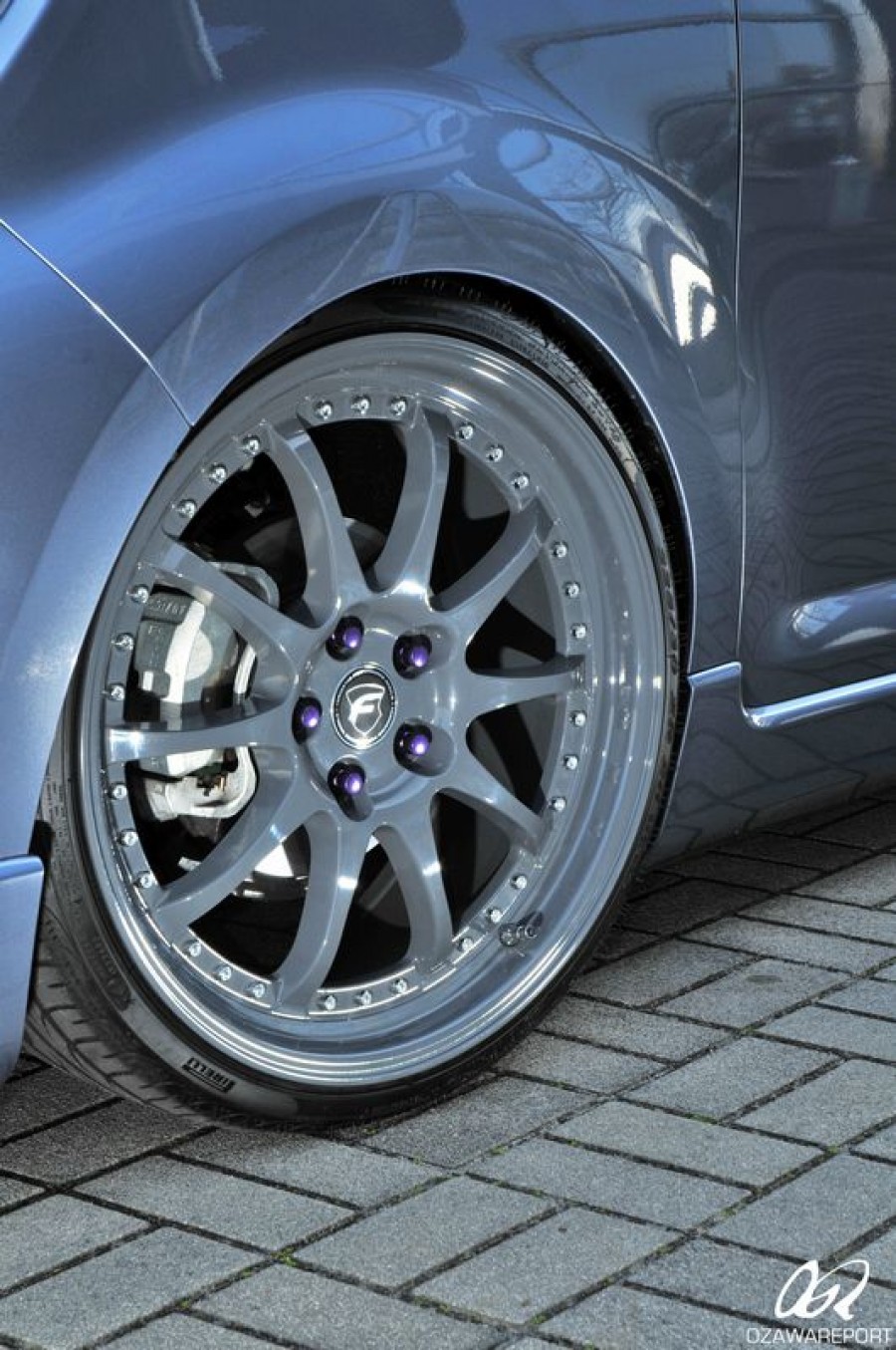 Scion xB wheels Forgestar F10 20″ 8.5J ET45 225/30 9J ET38 235/30