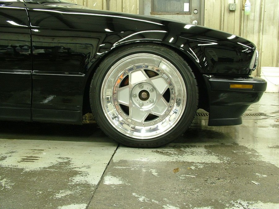 BMW 5 series E34 wheels Hayashi Racing Equipment 505 17″ 8.5J ET-9 215/45 10.5J ET7 255/40
