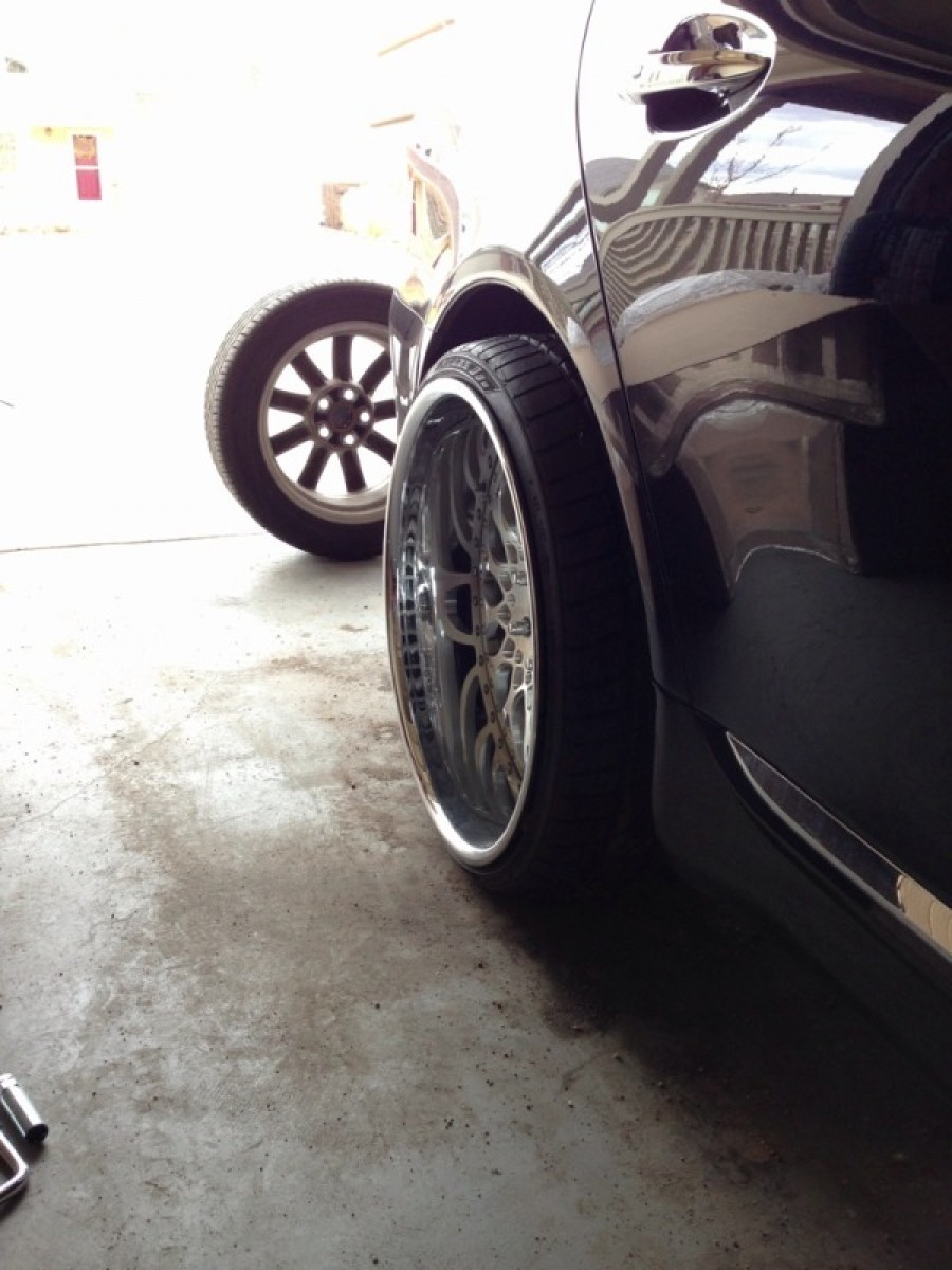 Lexus LS wheels VIP Modular VX110 22″ 10.5J 255/30 12J ET-6 295/25