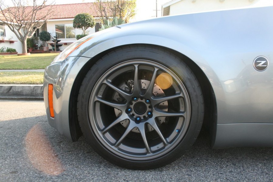 Nissan 350Z wheels Work Emotion CR KAI 18″ 9.5J ET12 245/40