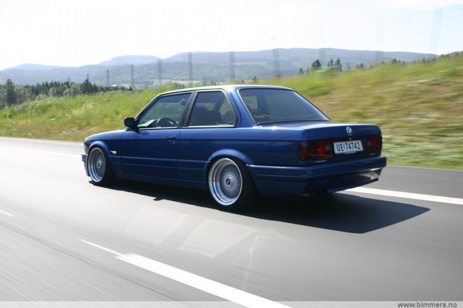 BMW 3 series E30 Räder BBS RC090 R17 9J ET21 205/40 9.5J ET17 215/40