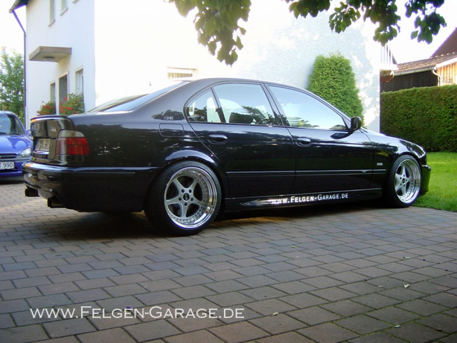 BMW 5 series E39 Räder OZ Racing Mito R18 10J ET9 245/40 12J 285/35 M5 