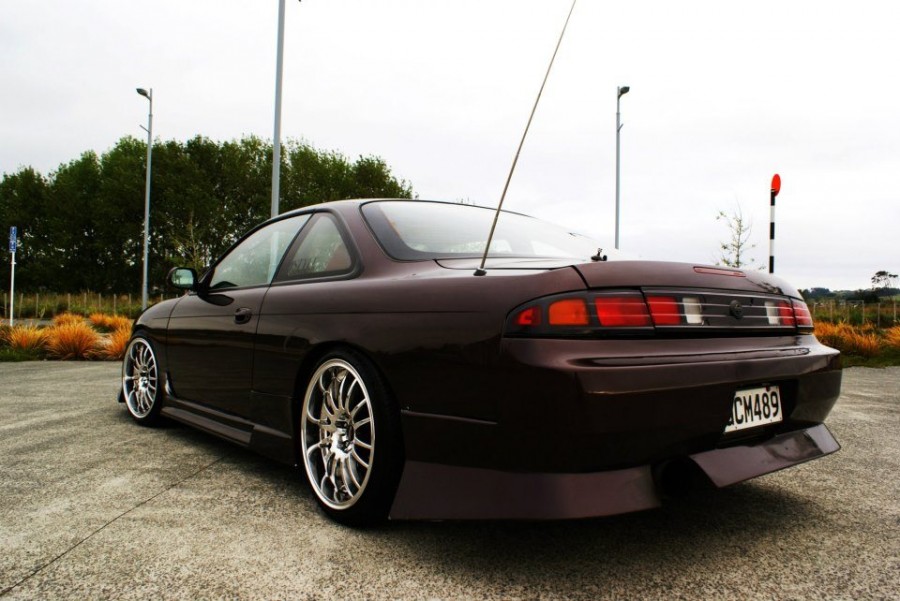 Nissan Silvia S14 rines .COM Racing Chrome 18″ 9J ET15 225/40