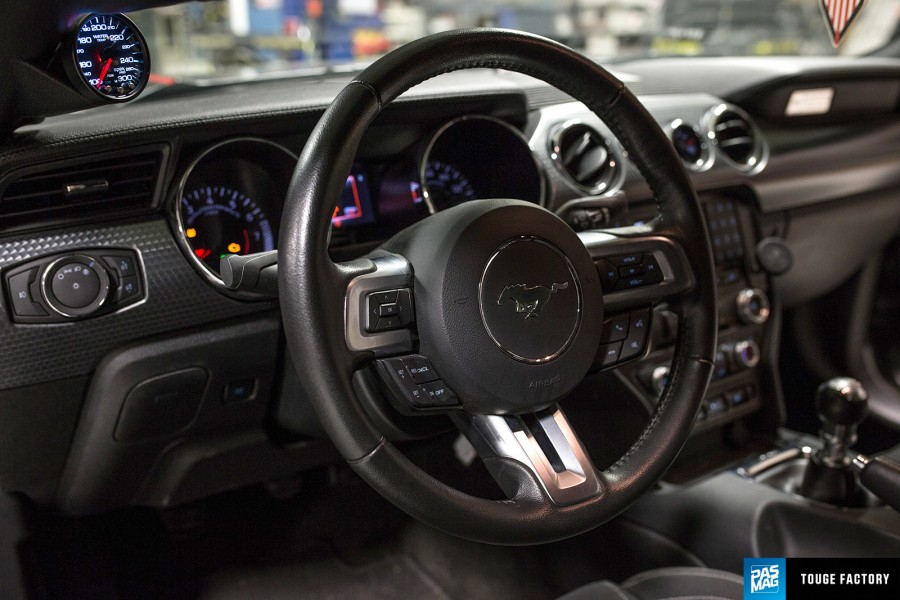 Ford Mustang rines Advan Yokohama GT 19″ 10.5J ET15 275/30 ET25