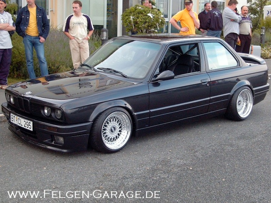 BMW 3 series E30 rines BBS RS1 16″ 9.5J ET4 215/40 11J ET21 245/35