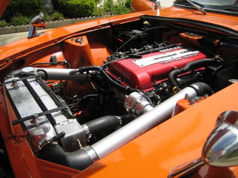 Datsun 240Z rines Rota RB 16″ 8J ET4 225/50