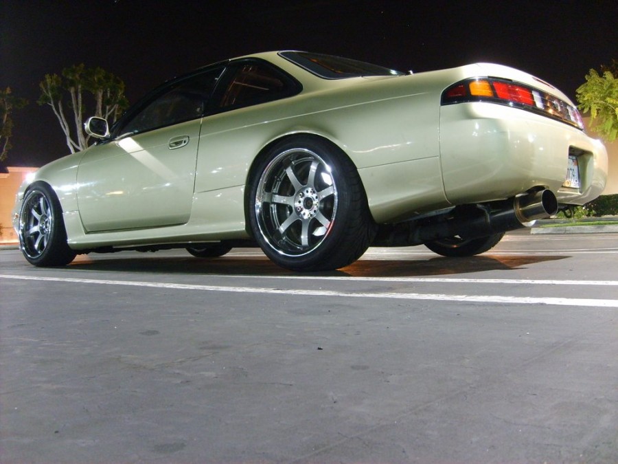 Nissan Silvia S14 roues Rays Gram Light 57S Pro R18 9J 225/40 10J ET10 245/40