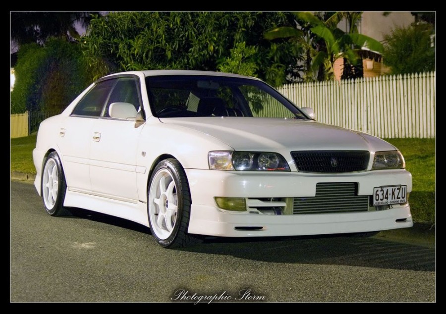 Toyota Chaser 100 roues Buddy Club P1 R18 9J ET30 235/40