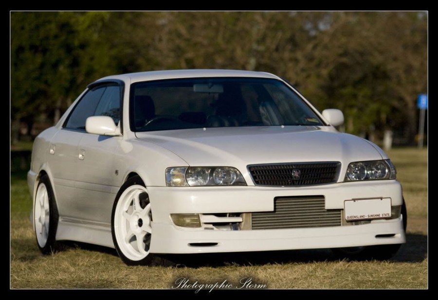 Toyota Chaser 100 roues Buddy Club P1 R18 9J ET30 235/40