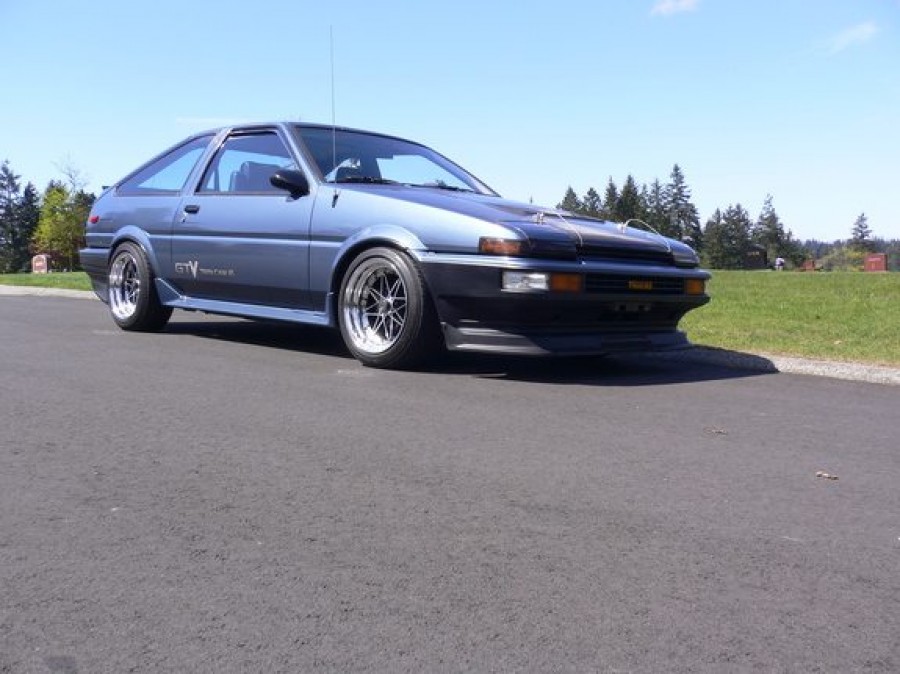 Toyota Corolla Levin AE85/AE86 roues Work Equip 03 R15 8J 195/50 ET-3 205/50