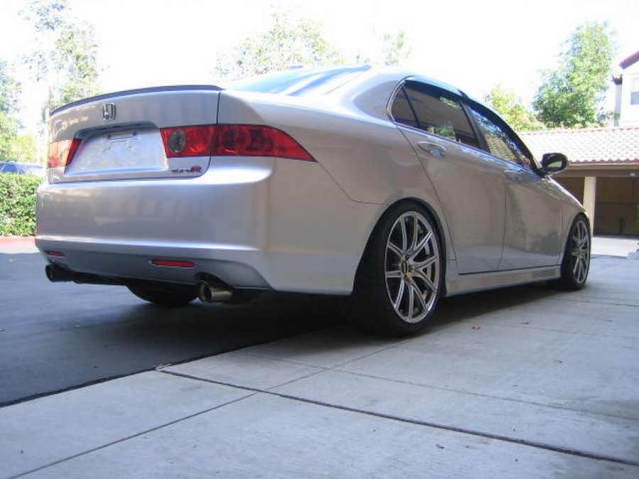 Acura TSX roues AME Tracer FS-01 R18 8J ET40 215/40 9J 225/40
