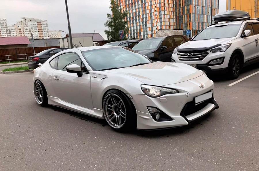 Toyota GT86 roues AME Tracer TM-02 R18 10.5J ET22