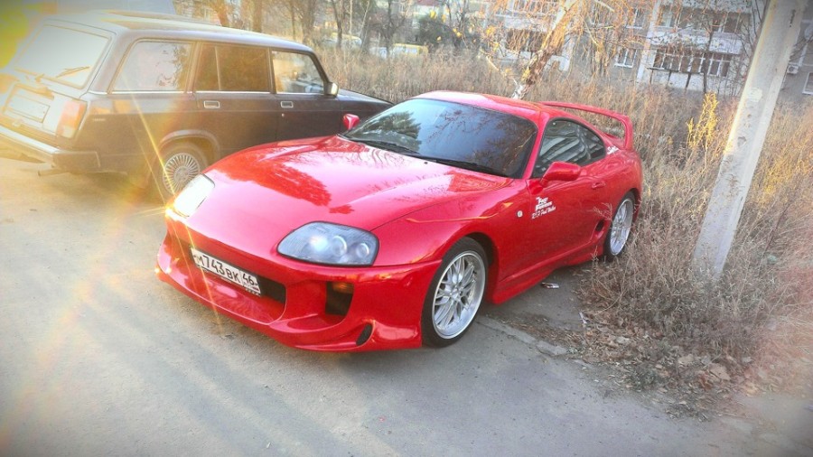 Toyota Supra A80 roues OZ Racing 2jz-gte Ghost 
