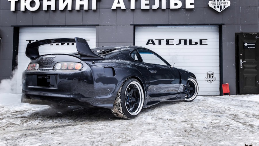 Toyota Supra roues Work Meister S1 3P R19