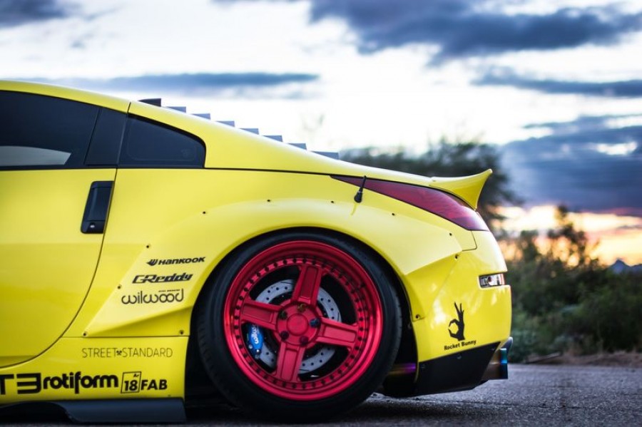 Nissan 350Z roues Rotiform RB1
