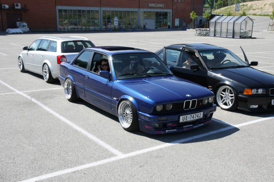 BMW 3 series E30 диски BBS RC090 R17 9J ET21 205/40 9.5J ET17 215/40